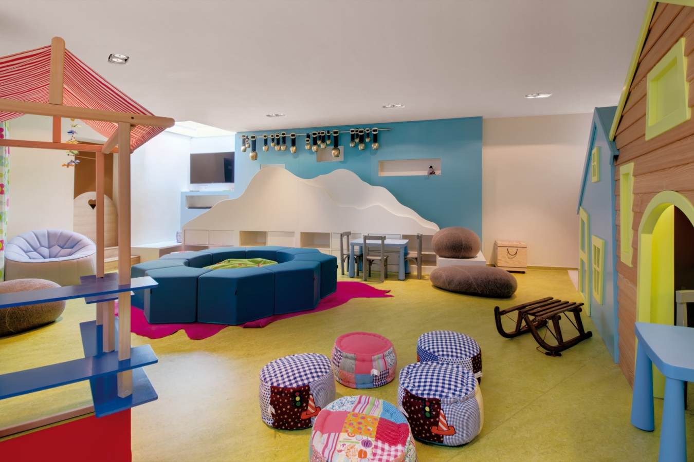 Kids club