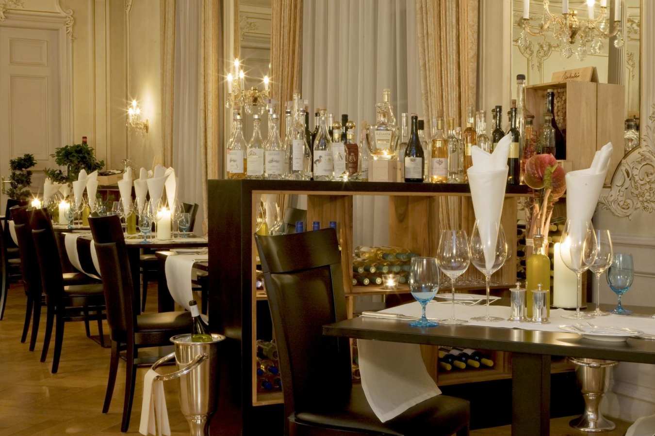 Enoteca restaurant - Kempinski Grand Hotel des Bains
