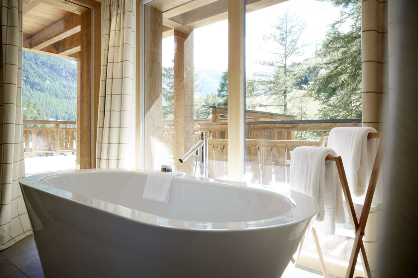Bath with a view - La Vue