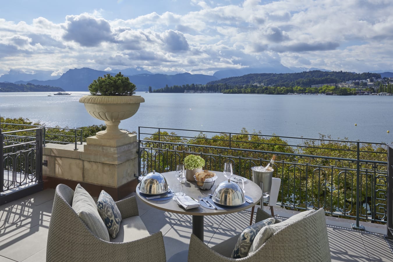 Junior Suite with Terrace view