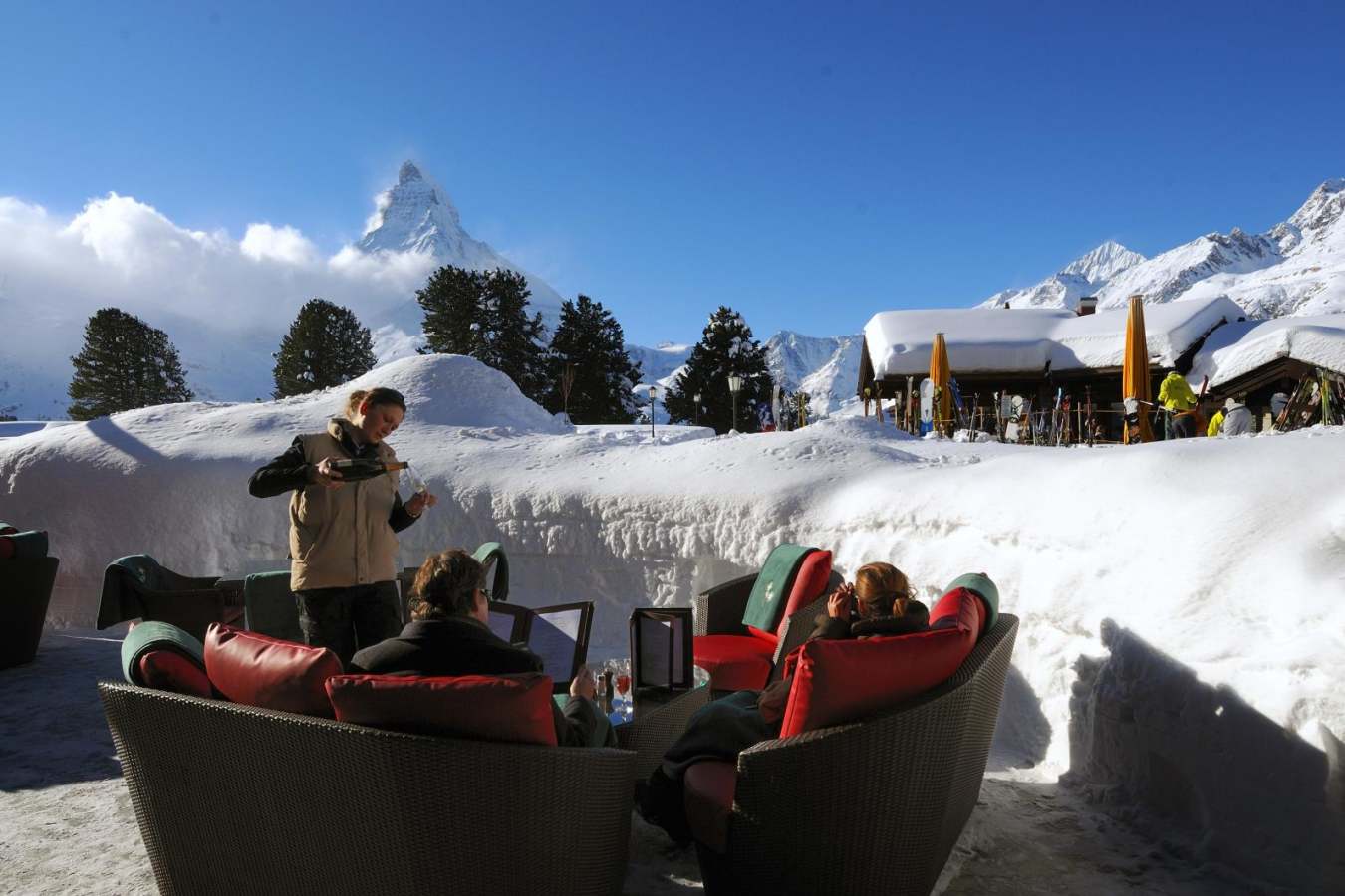 Lunch beneath the Matterhorn - Mont Cervin Palace