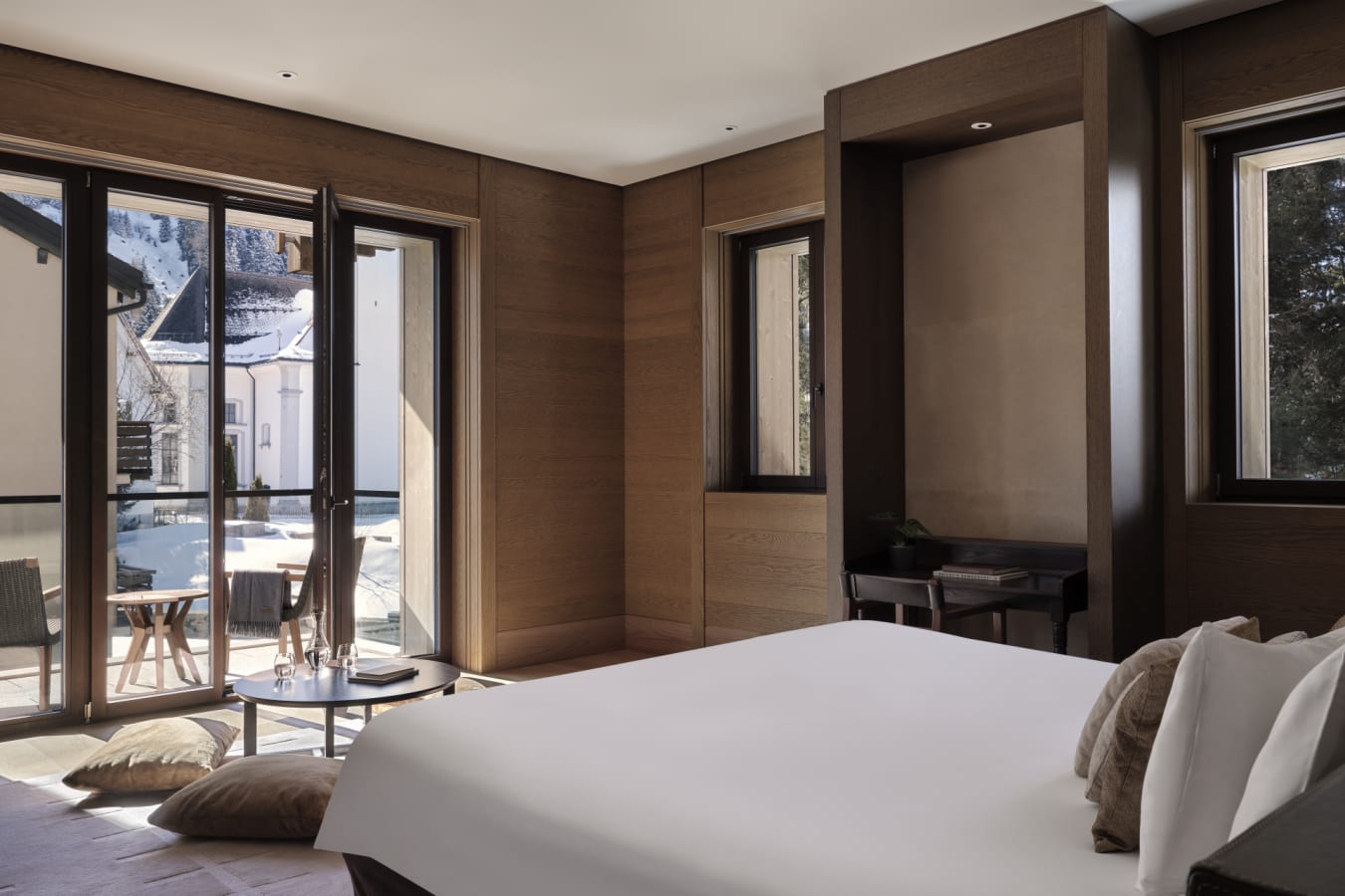 Grand deluxe suite bedroom