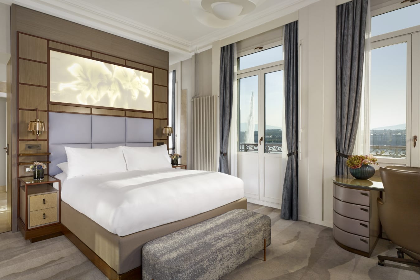 Lakefront Suite
