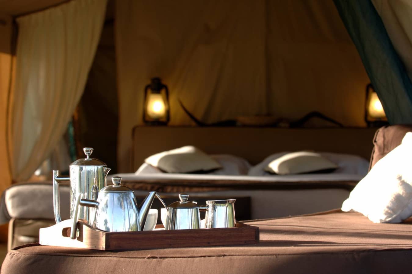 Tea in bed - Dunia Camp