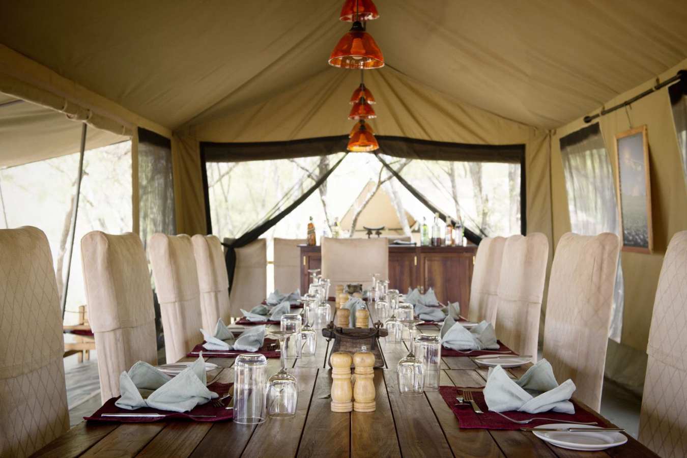 Dining tent - Dunia Camp
