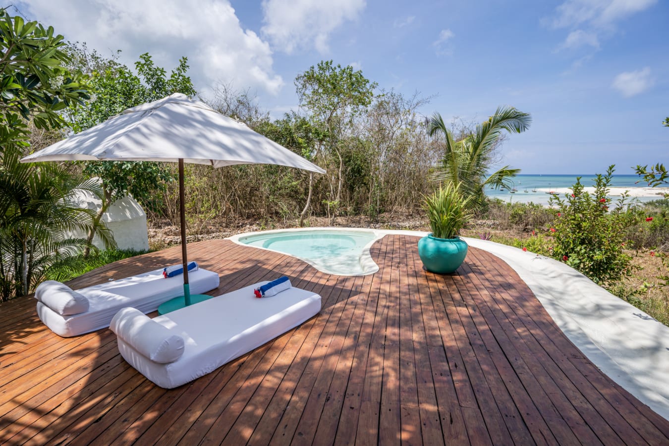 Pool deck