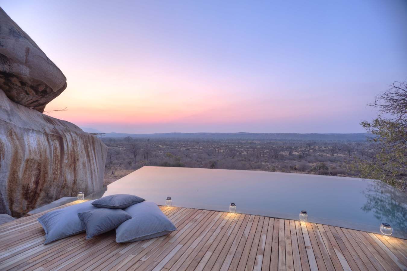 Dusk at infinity pool - Jabali Ridge