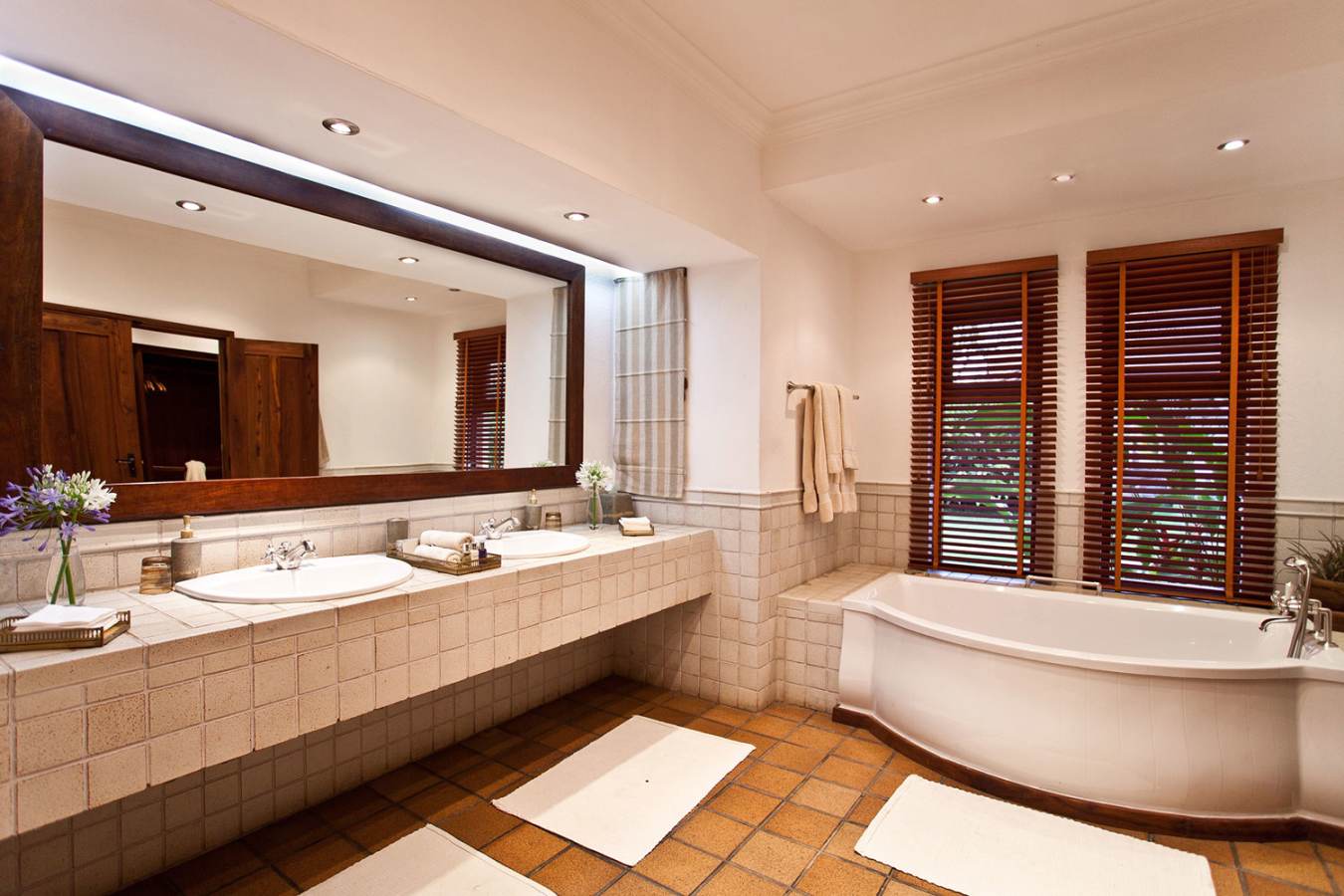 Bathroom - Legendary Lodge