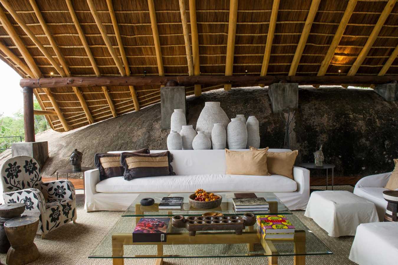 Lounge Area - Mwiba River Lodge