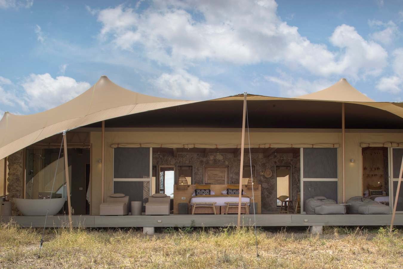 Family tent at Namiri Plains