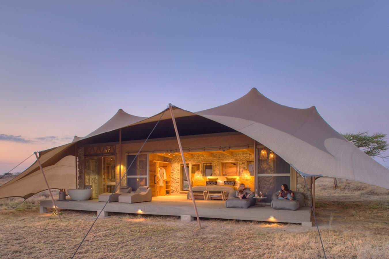 Tented room at Namiri Plains