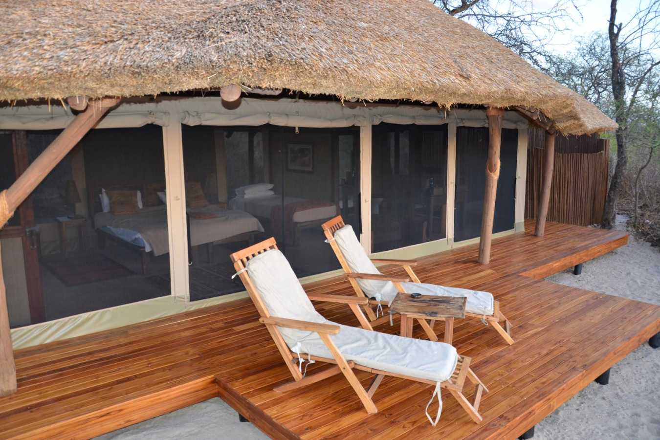 Tent veranda - Oliver's Camp