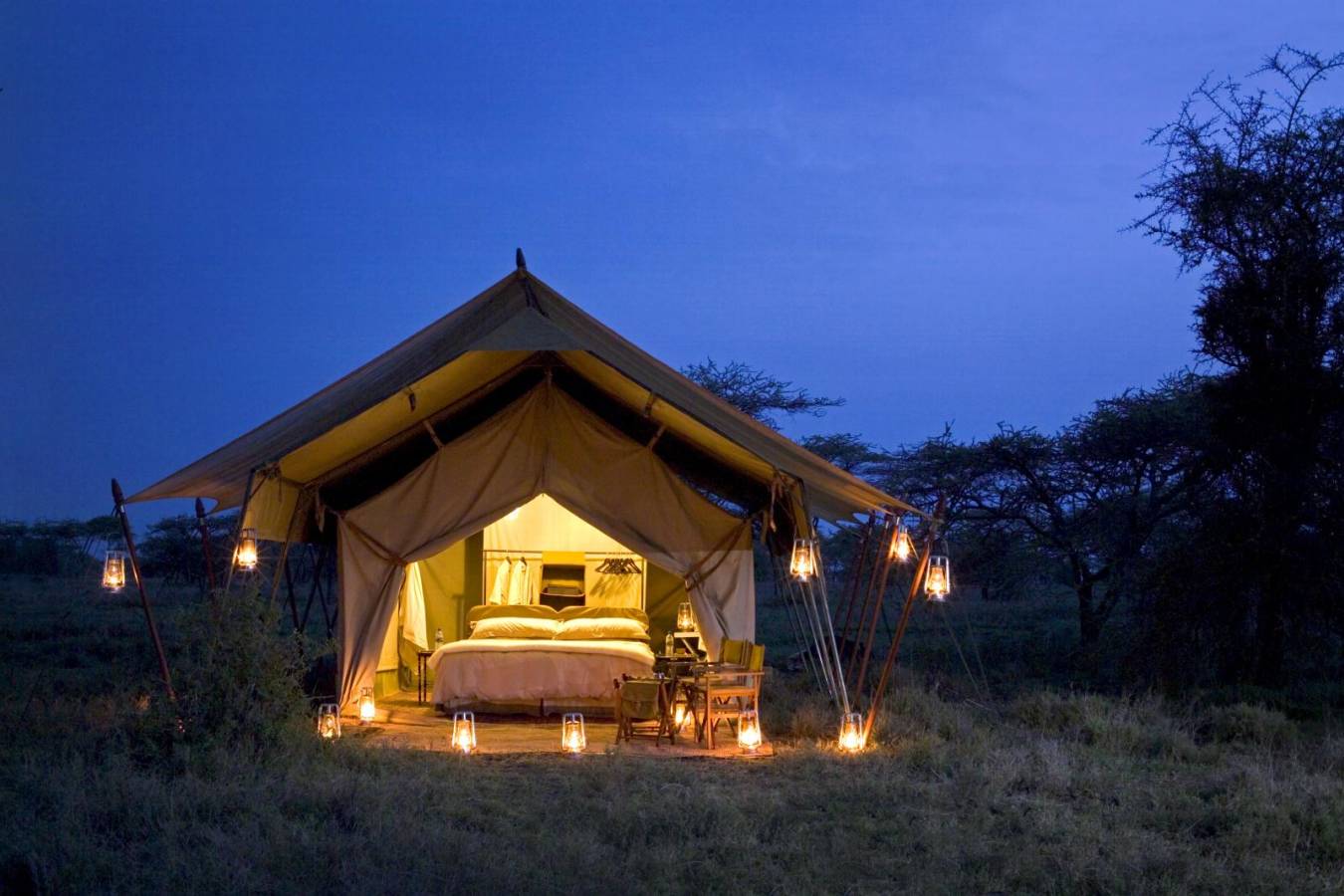 Serengeti Under Canvas - Lakes, Craters and Kopjes