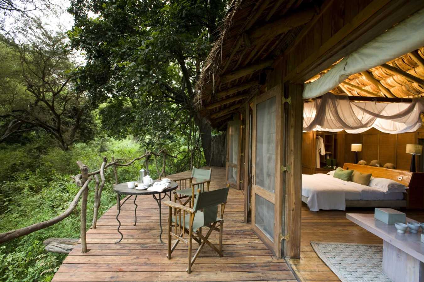 Lake Manyara Tree Lodge - Lakes, Craters and Kopjes