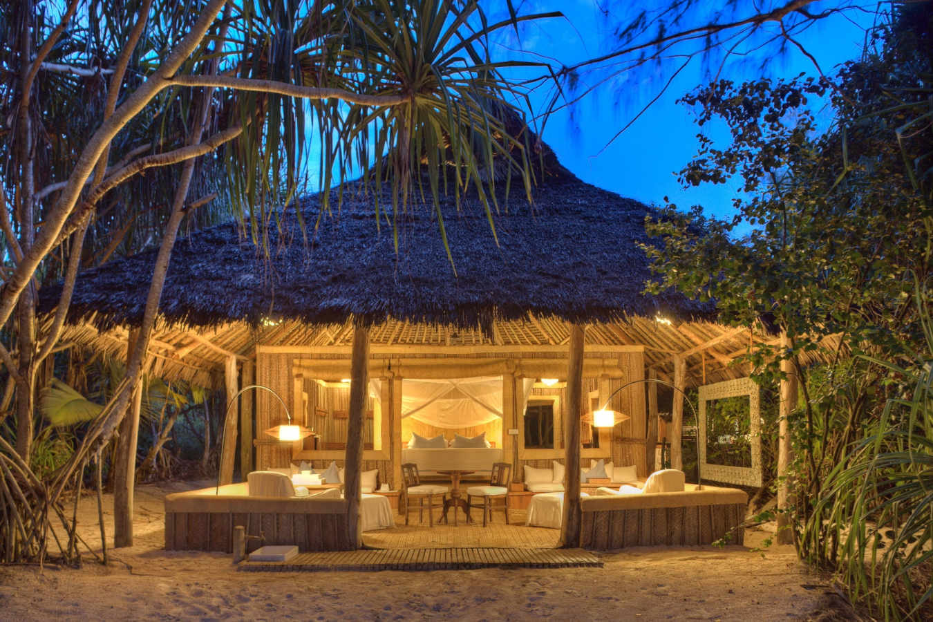 Mnemba private villa - Lakes, Craters and Kopjes