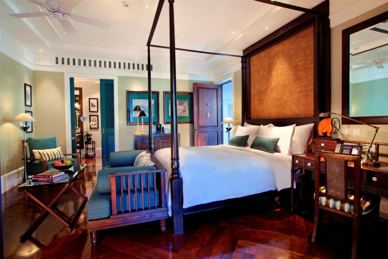 Rajah Brooke Suite - 137 Pillars House