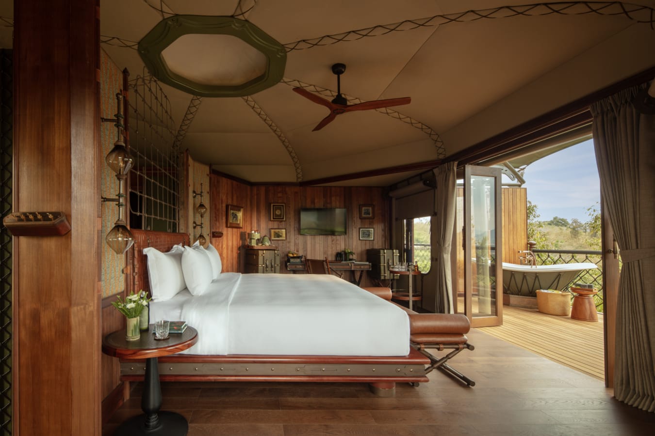Mekong Tent Room