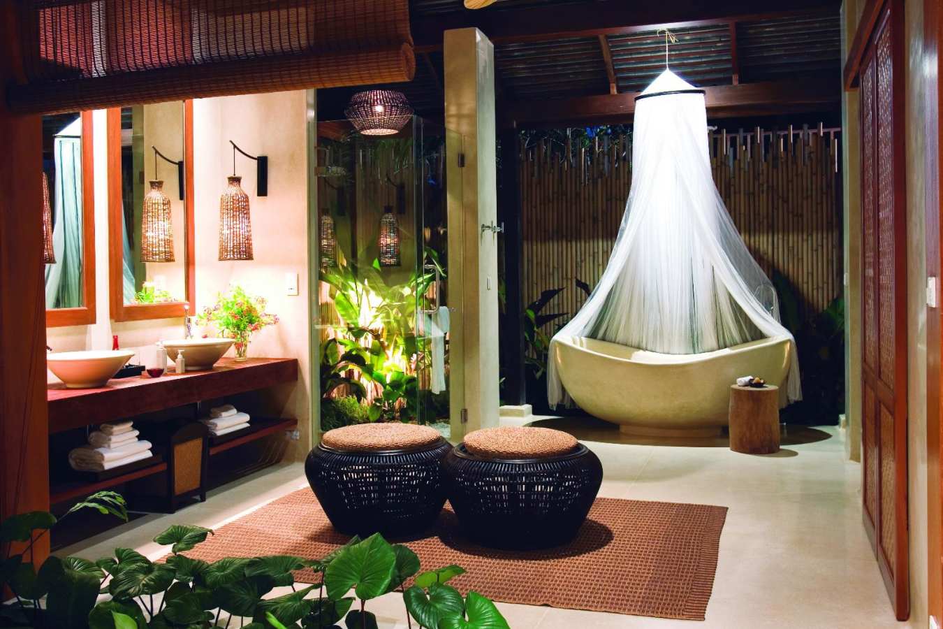Bathroom by Night - Anantara Rasananda