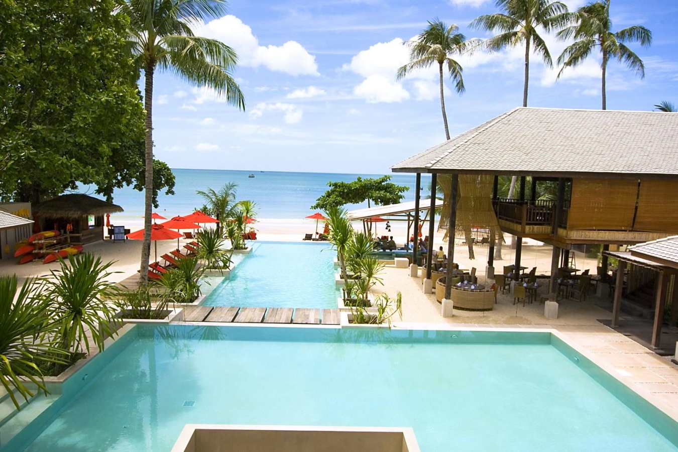 Pool Overlooking Ocean - Anantara Rasananda