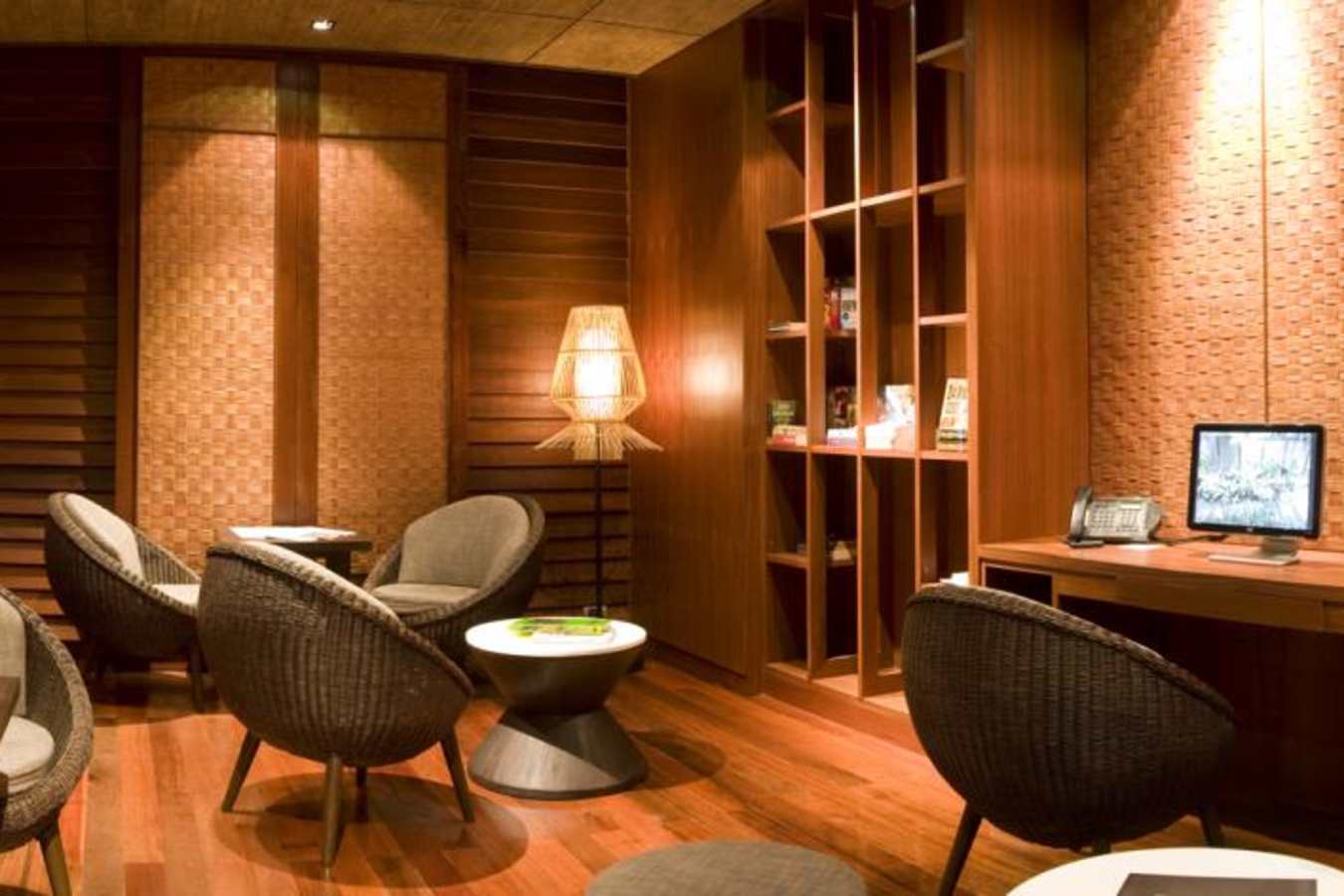 Library - Anantara Rasananda