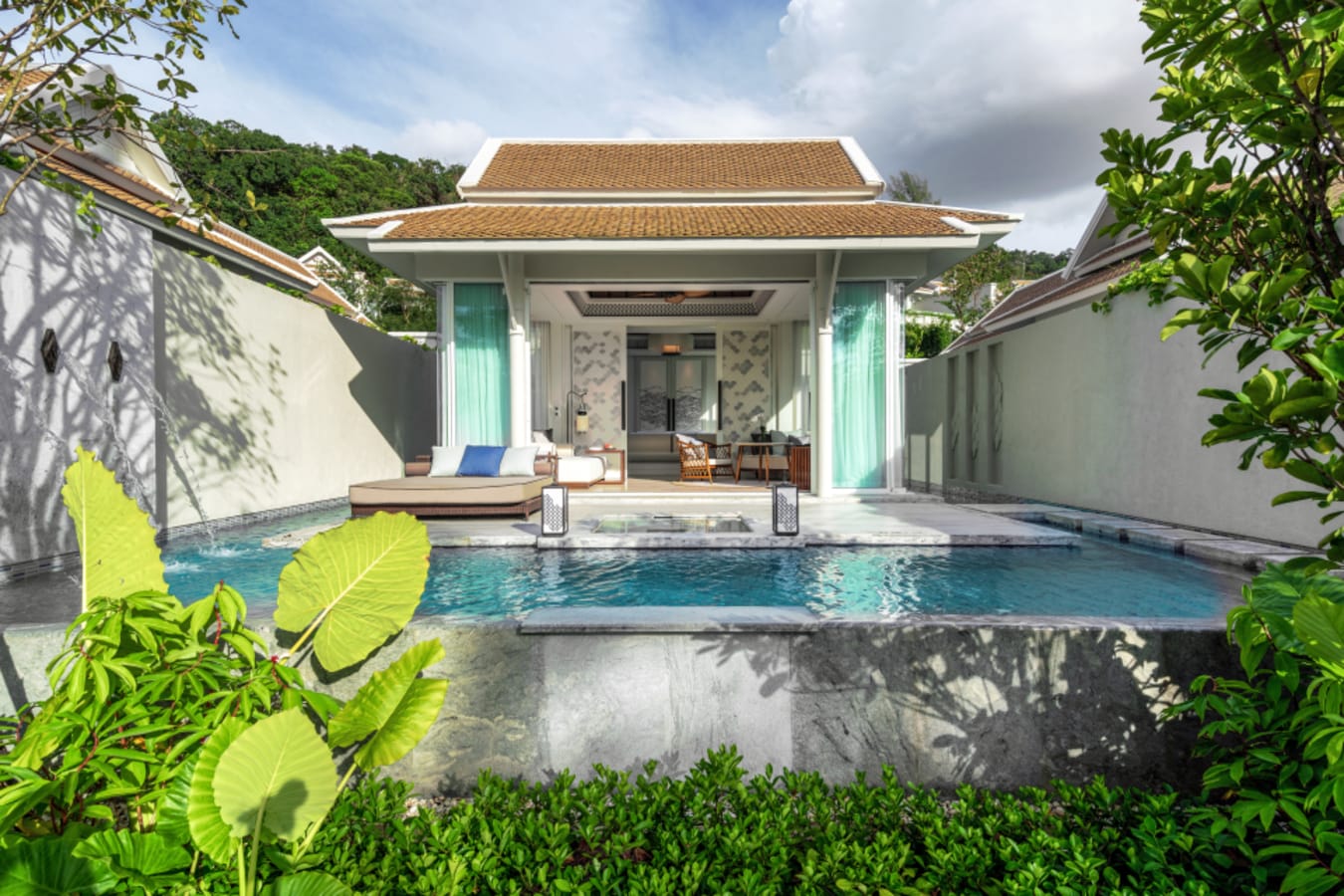 Beachfront Pool Villa  