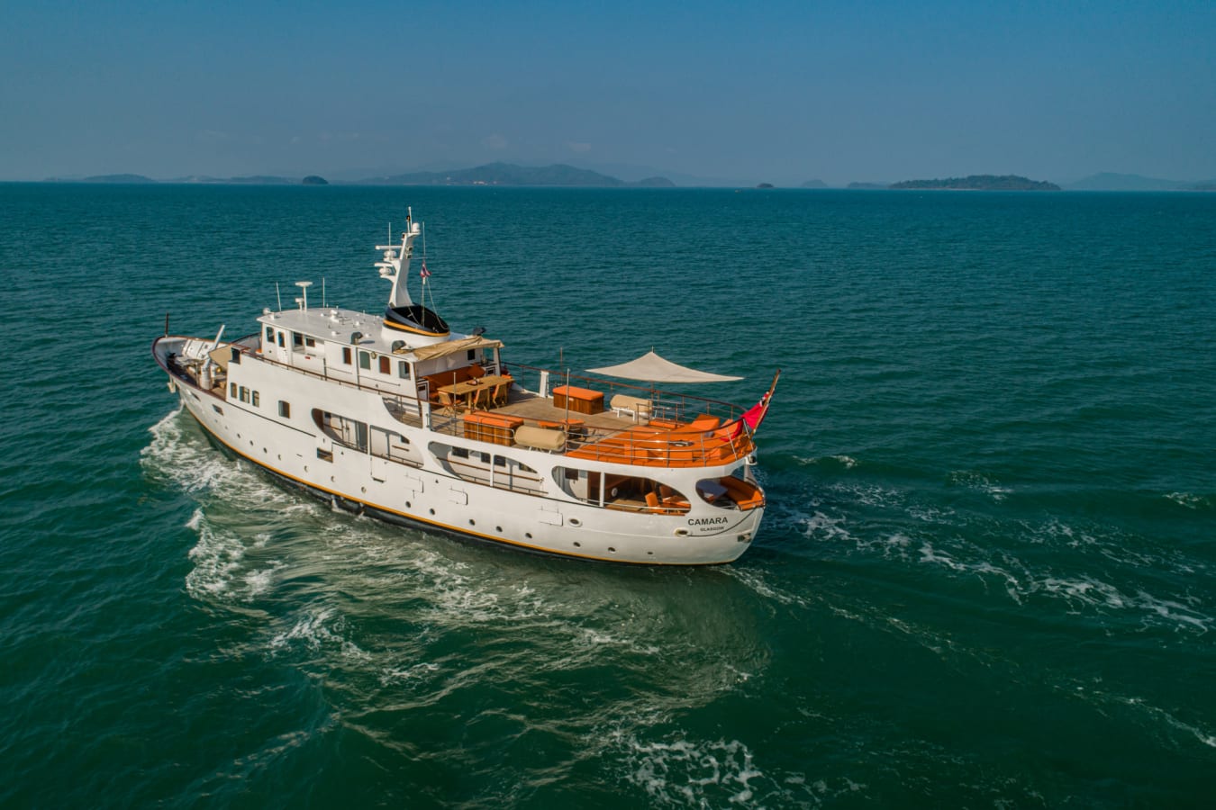 Camara C boat medium shot  