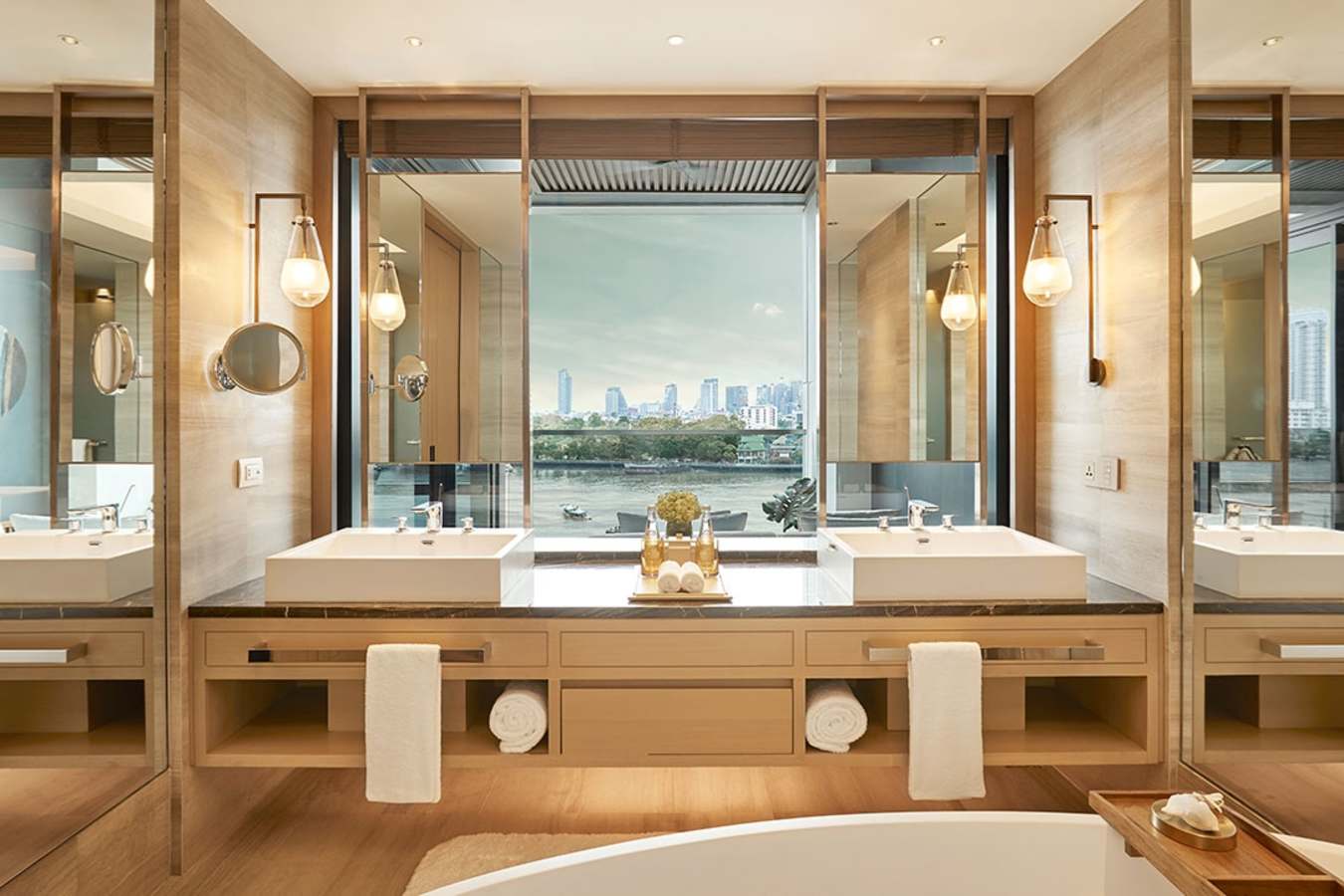 Capella Bangok - Premier Riverfront Bathroom