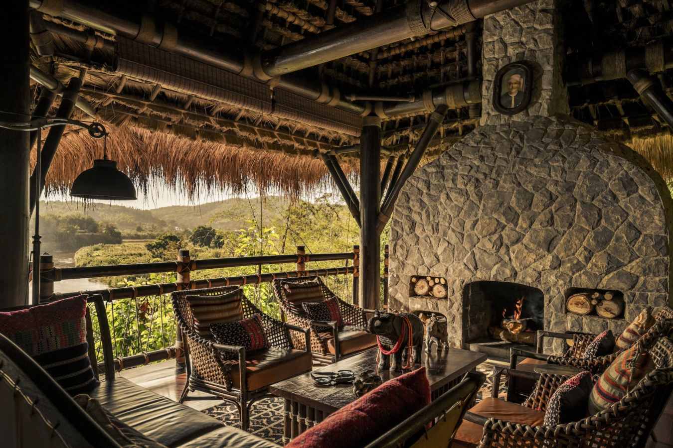 Burma Bar - Four Seasons Tented Camp Golden Triangle