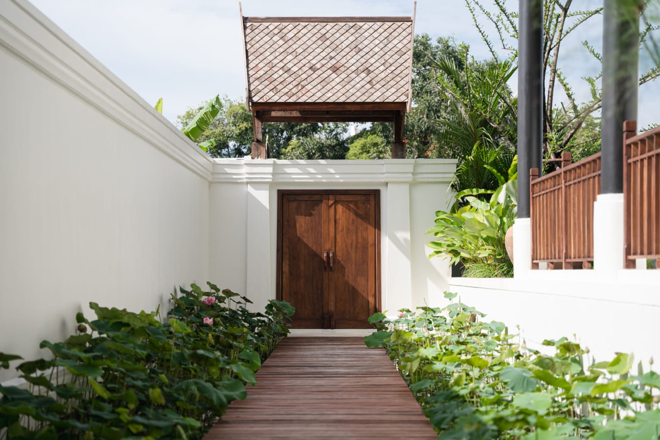 Walk way