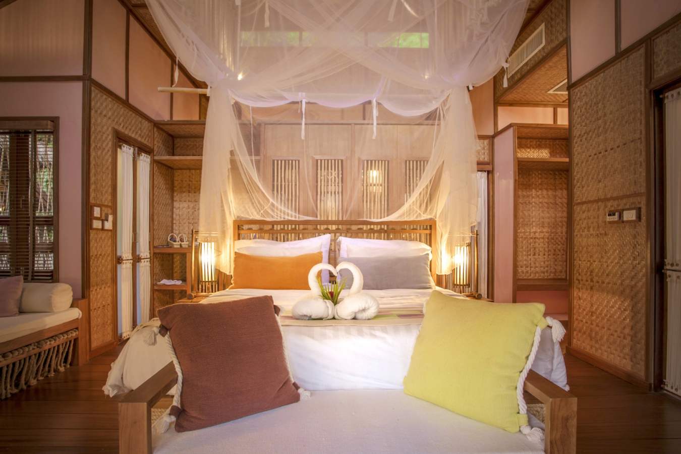 Villa Interior - Floathouse Kanchanaburi