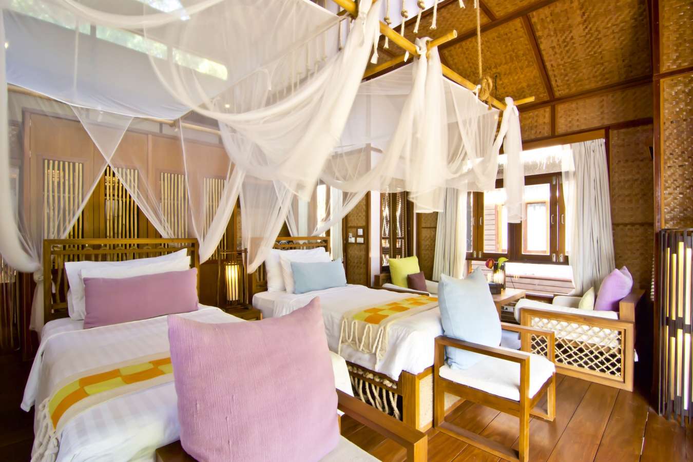 Twin Villa - Floathouse Kanchanaburi