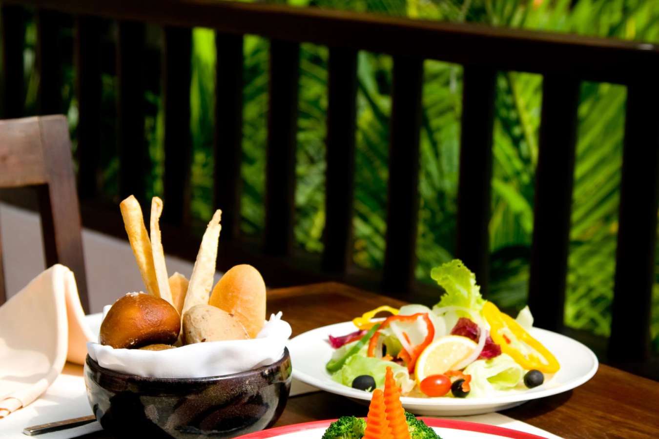 Lunchtime - The Legend Chiang Rai