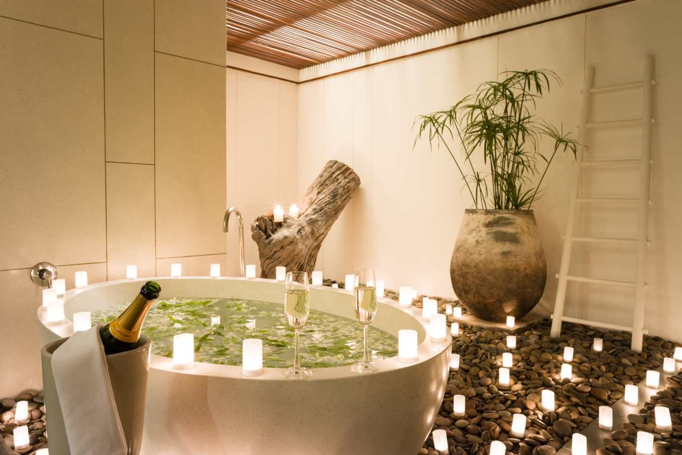 The Sarojin - Pool/Garden Residence Bathroom