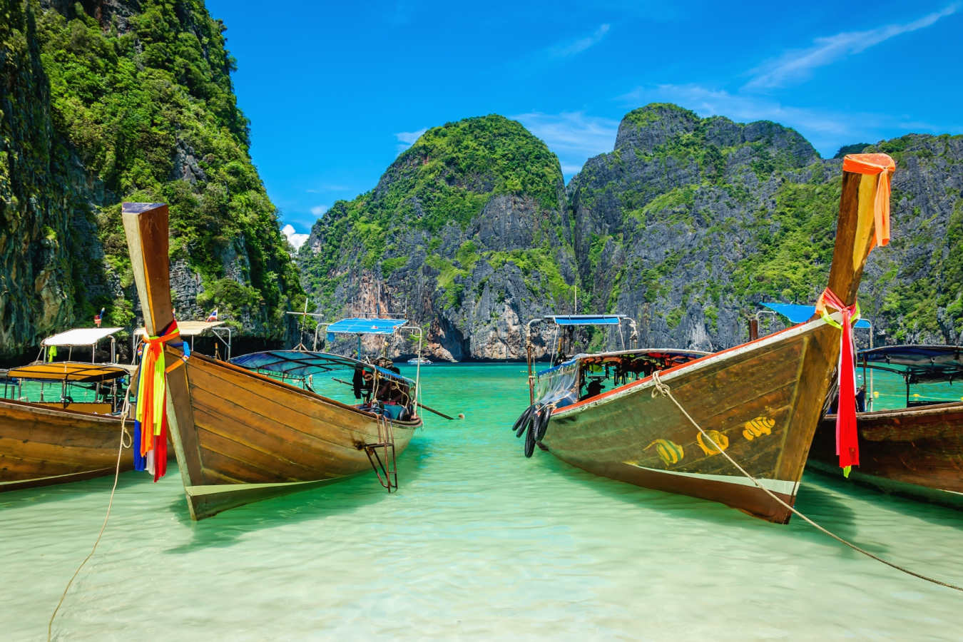 Maya Bay Koh Phi Phi - West Coast Thailand in Style