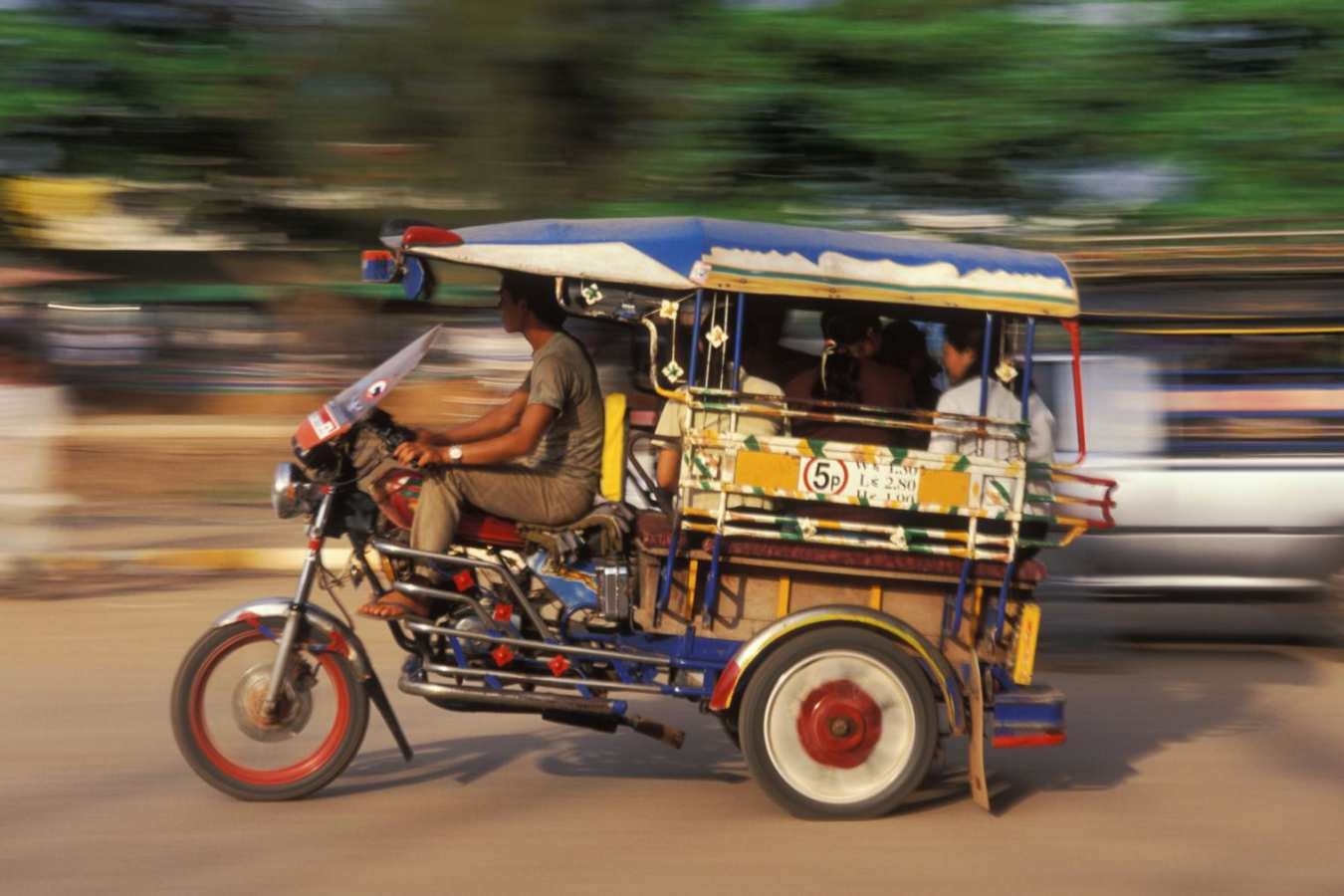 Tuk tuk in Bangkok - Highlights of Thailand