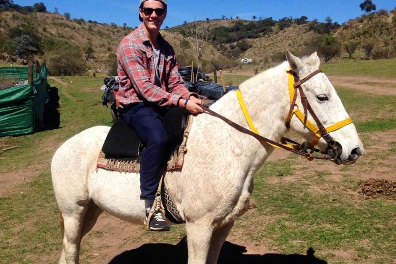 Riding in Cordoba - Hugo Snell