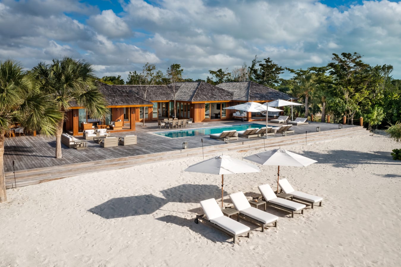 Island Villa - Exterior - Beach 