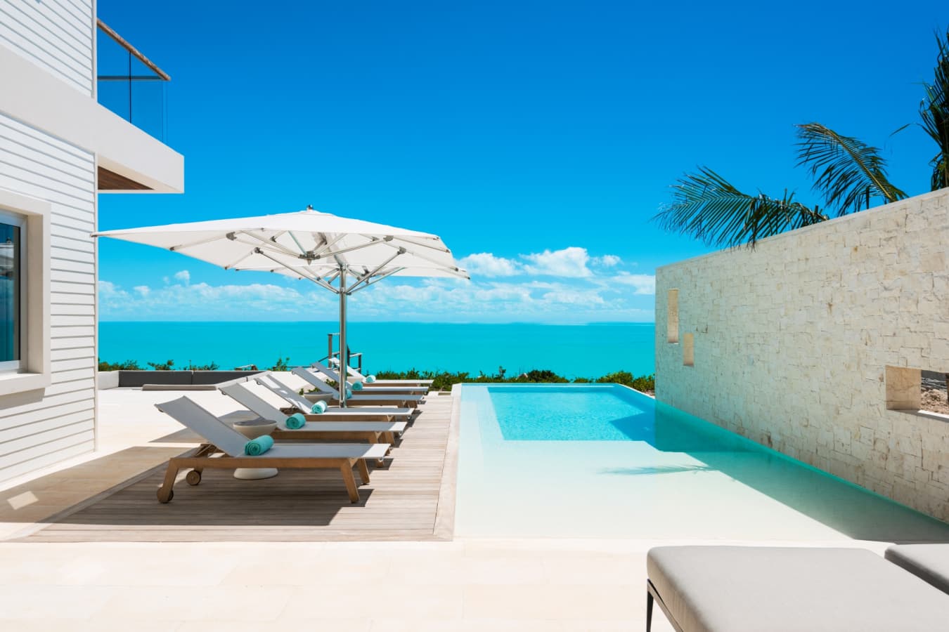 Villa Pool