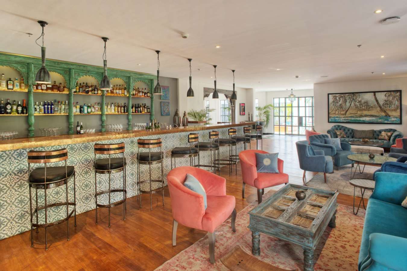 Latitude 0 Bar