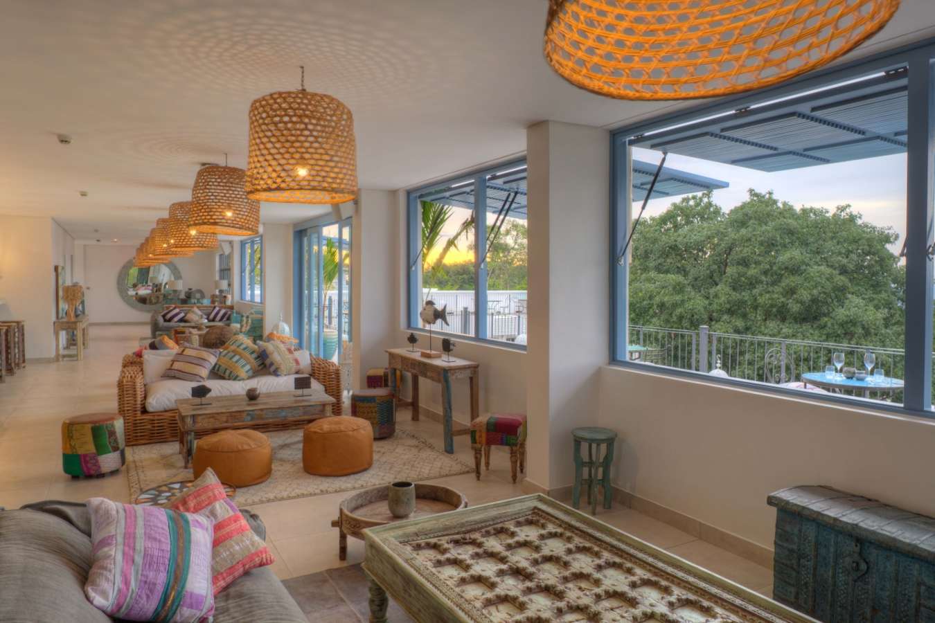 Latitude 0 roof bar
