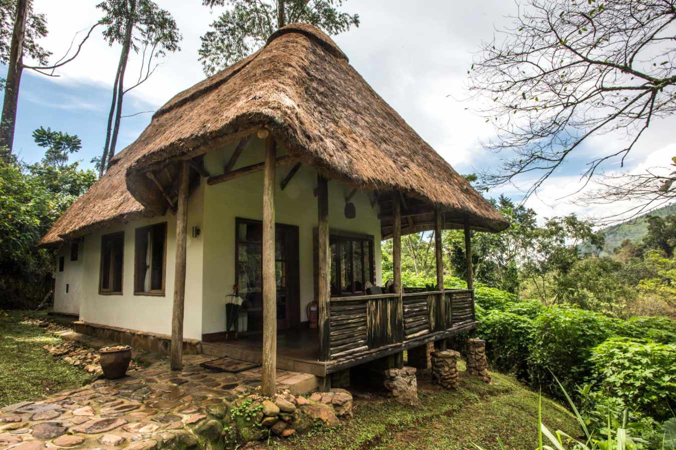 Banda exterior - Volcanoes Bwindi Lodge