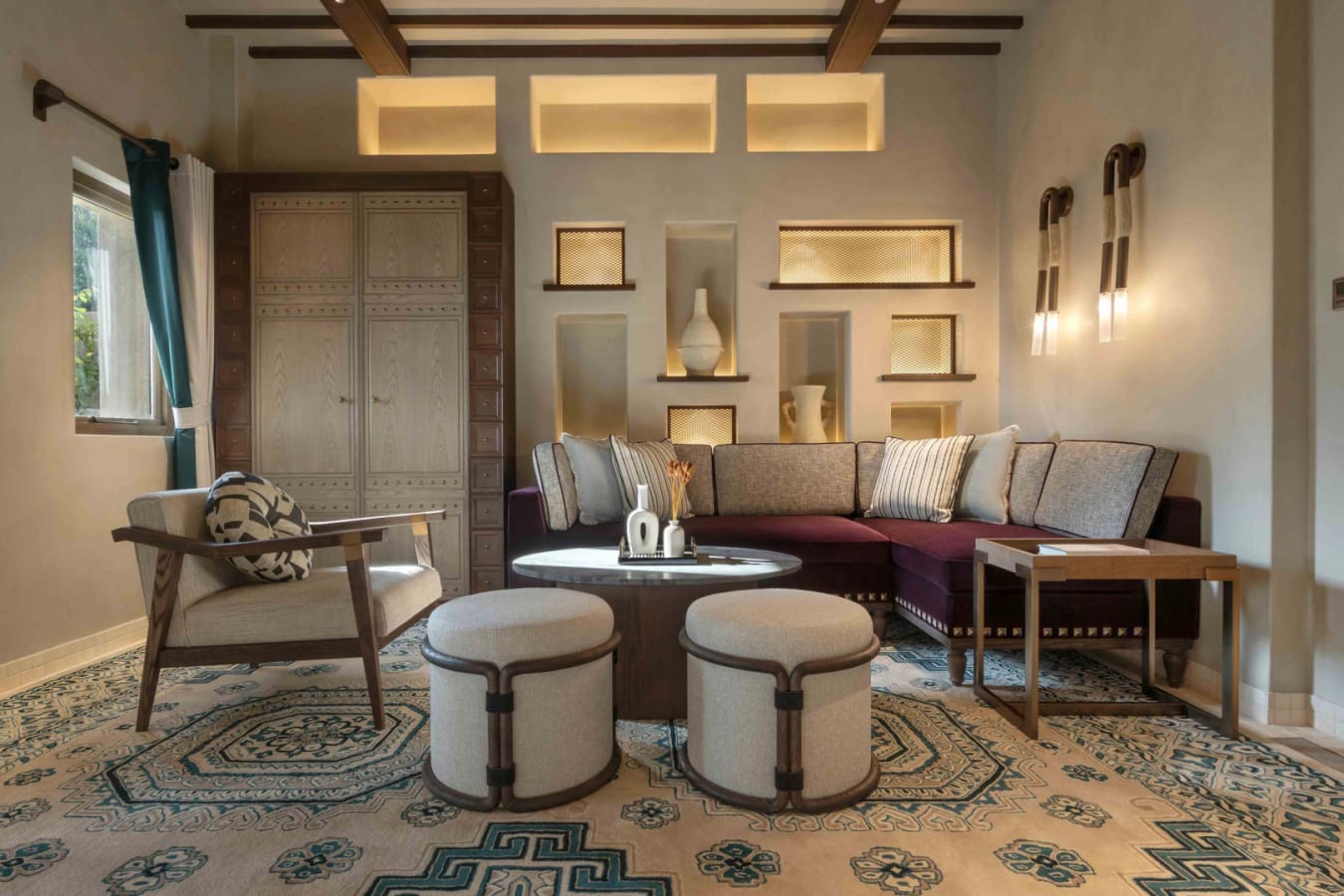 Deluxe Suite Lounge