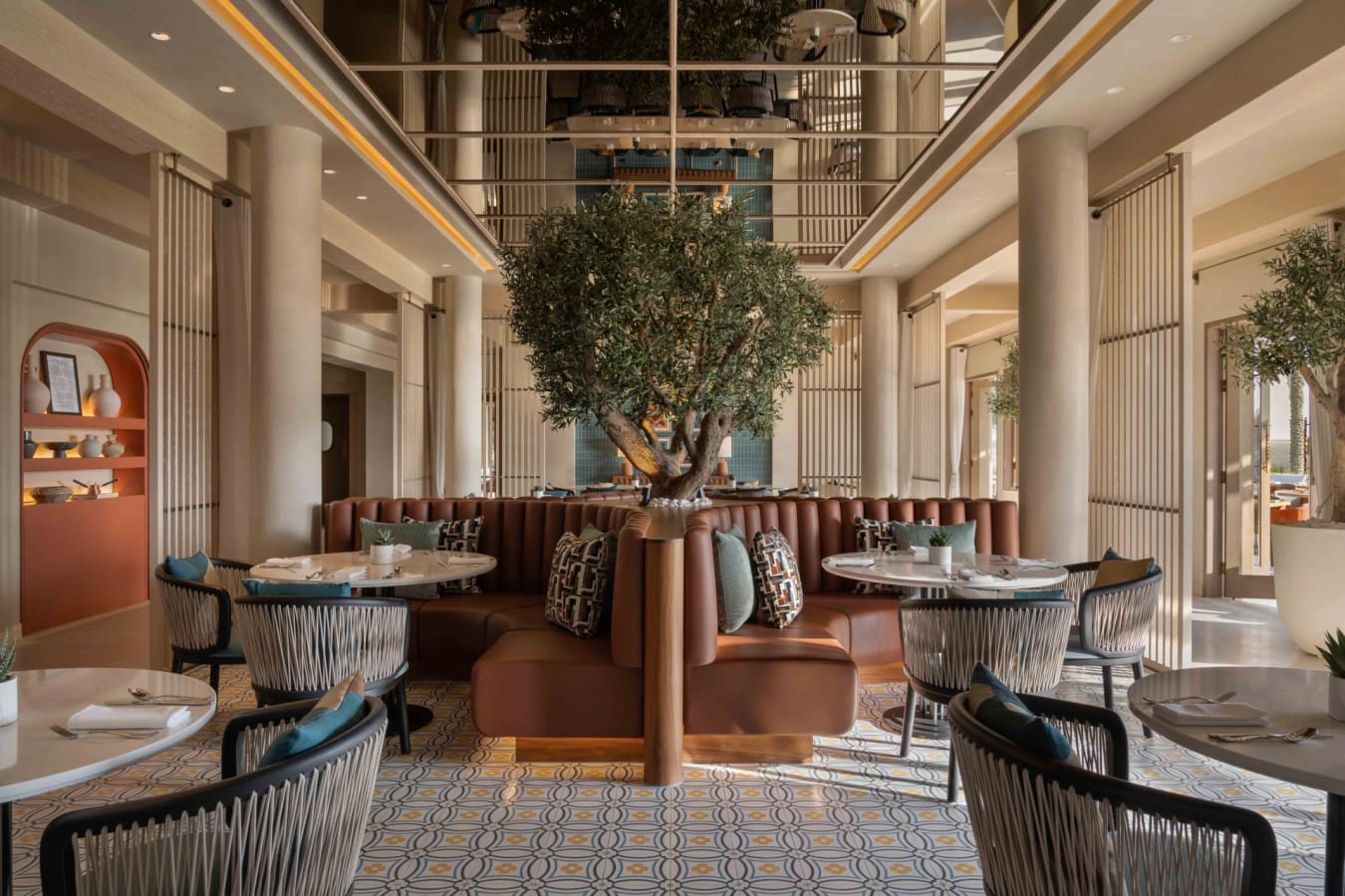 dining-zala-indoor-seating