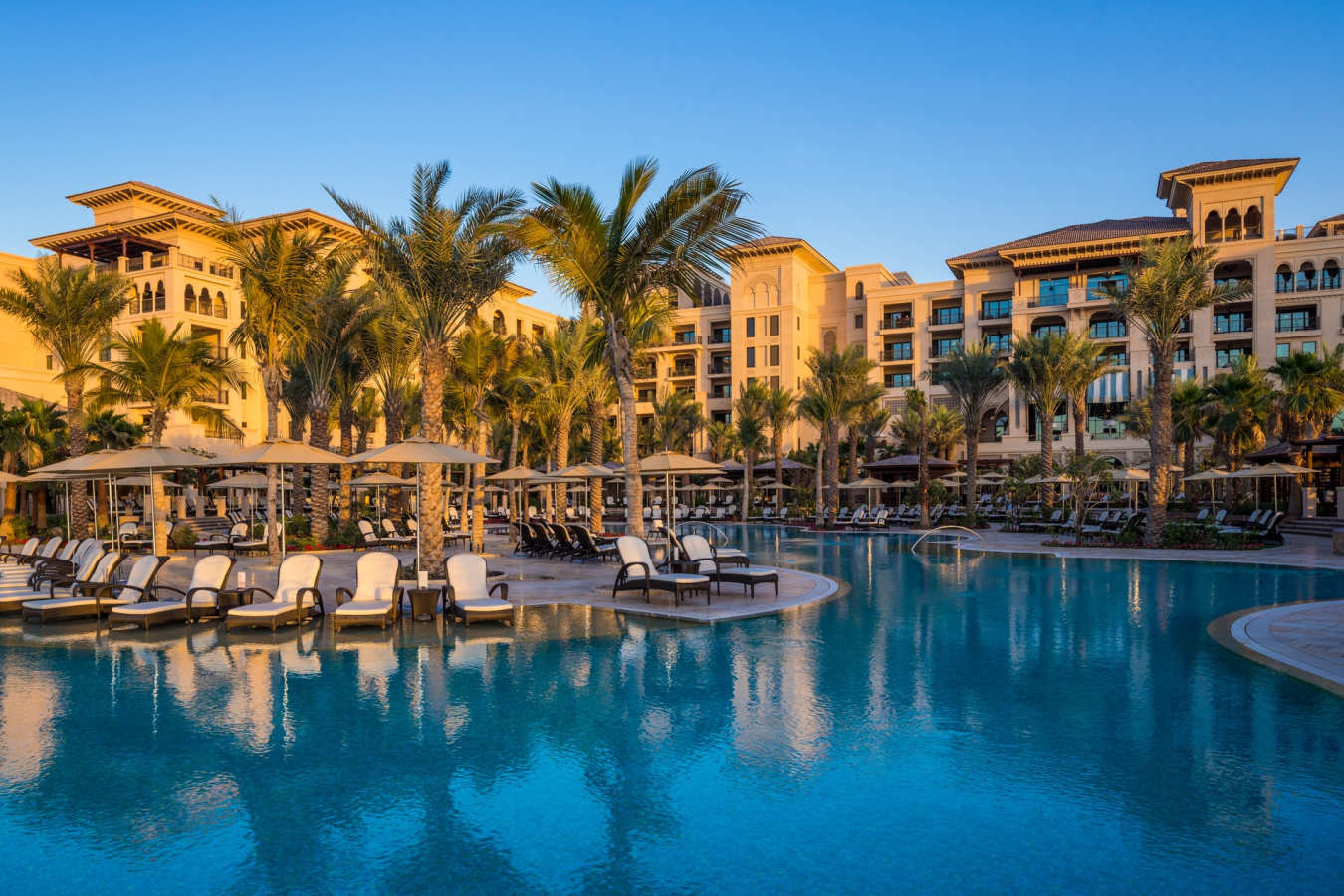 Main Pool - Four Seasons Resort Dubai
