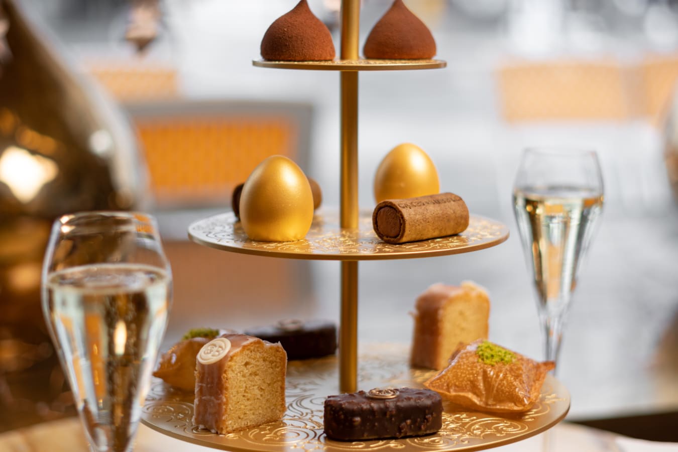 Cakes  bubbles Afternoon