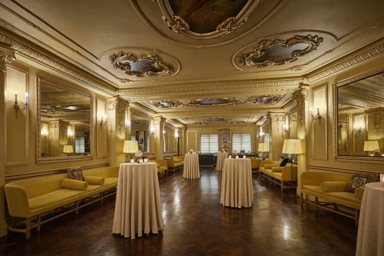 Domino cocktail reception