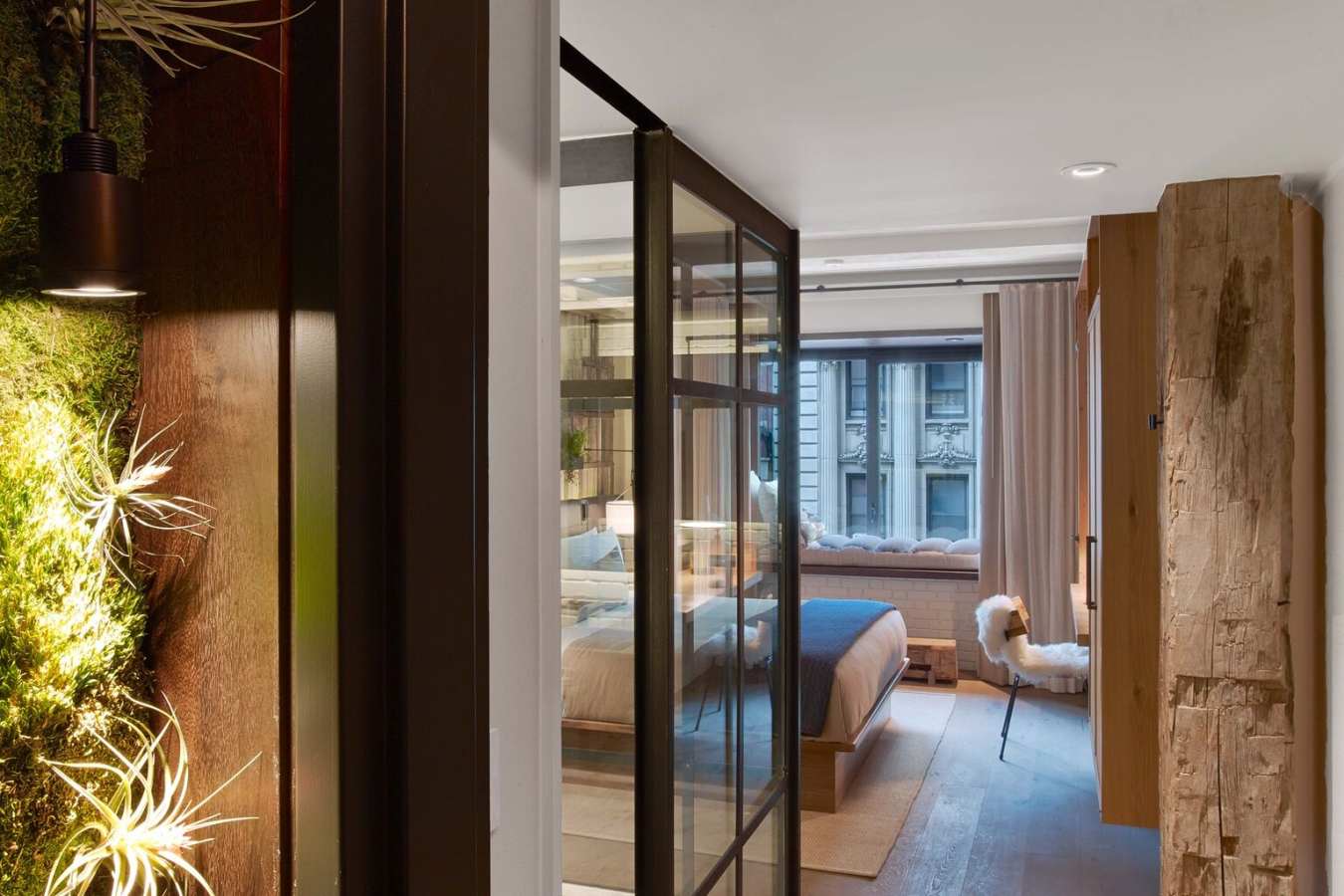 Central Park King room