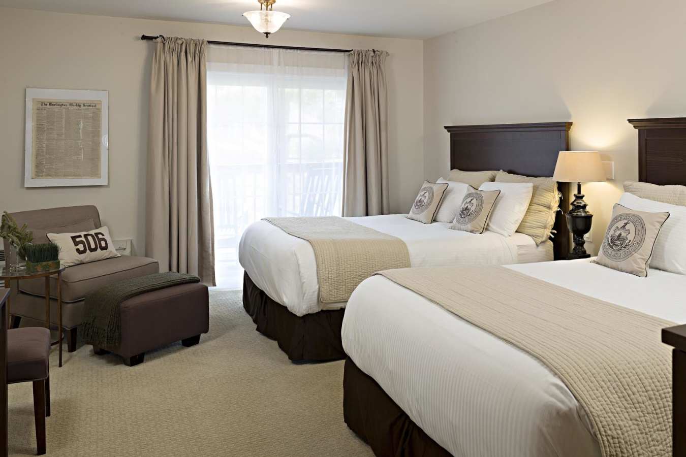 Queen room - 506 On the River