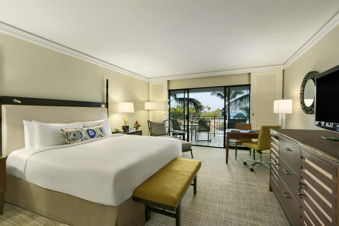 Guest Room - Fairmont Orchid