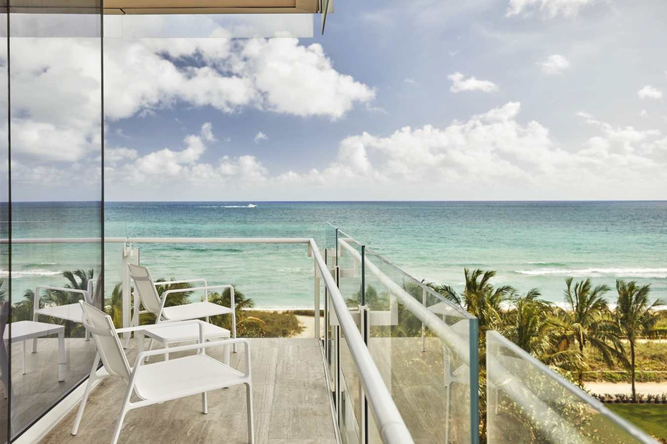 Balcony - Four Seasons at the Surf Club